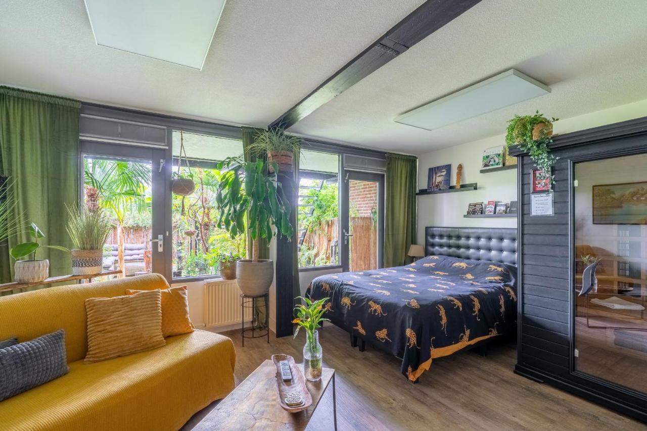 Jungle Stay In A Hidden Paradise Zwijndrecht Bagian luar foto