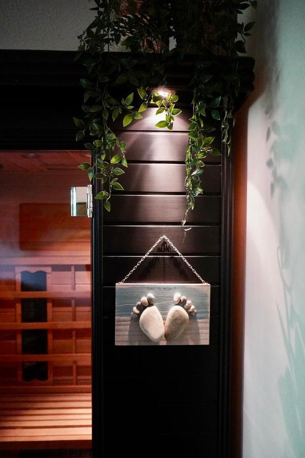 Jungle Stay In A Hidden Paradise Zwijndrecht Bagian luar foto